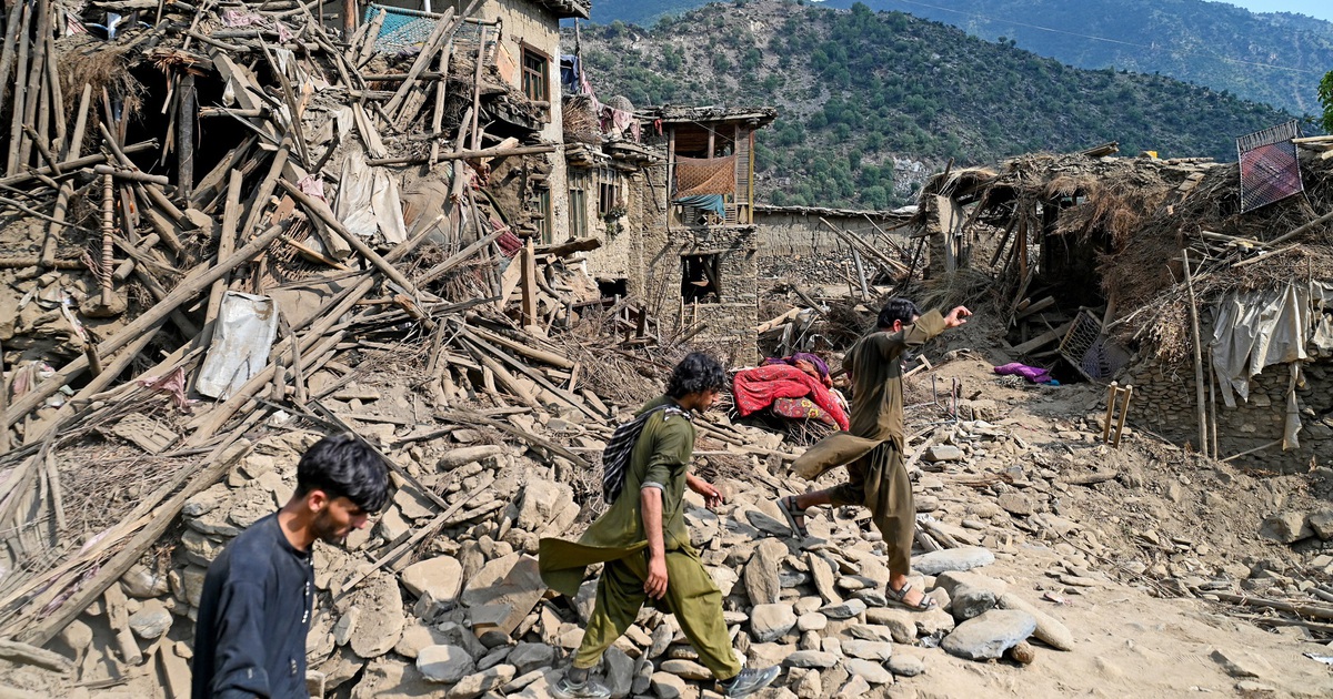 Số người chết do động đất ở Afghanistan tăng cao
