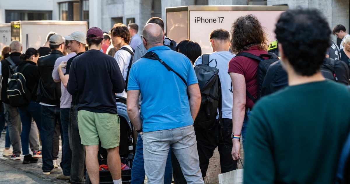 iPhone 17 mới ra mắt bị trầy xước tr&ecirc;n c&aacute;c mẫu Pro xanh dương, Air đen?