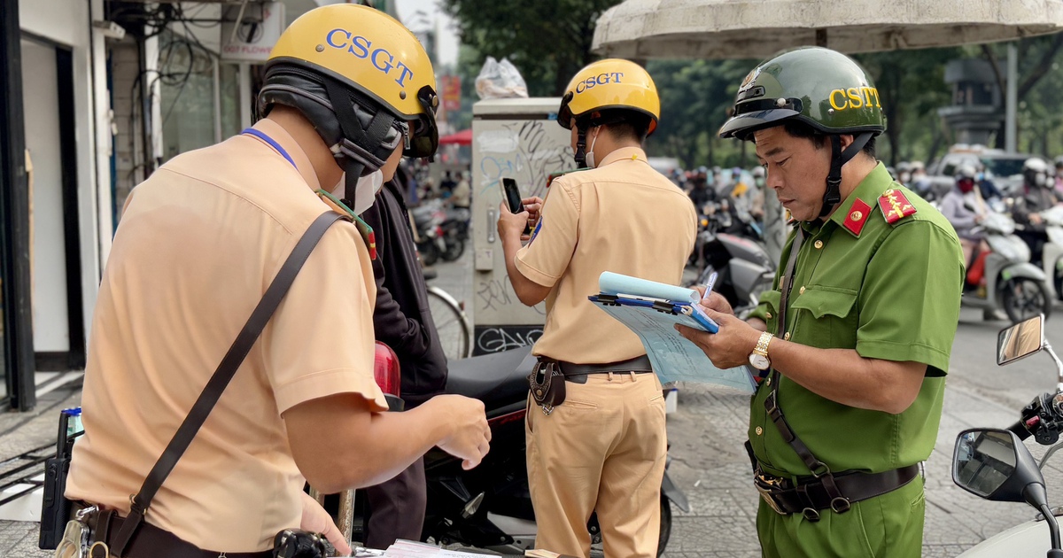 C&ocirc;ng an phường, x&atilde; ở TP.HCM sẽ hỗ trợ CSGT dừng xe, xử l&yacute; vi phạm