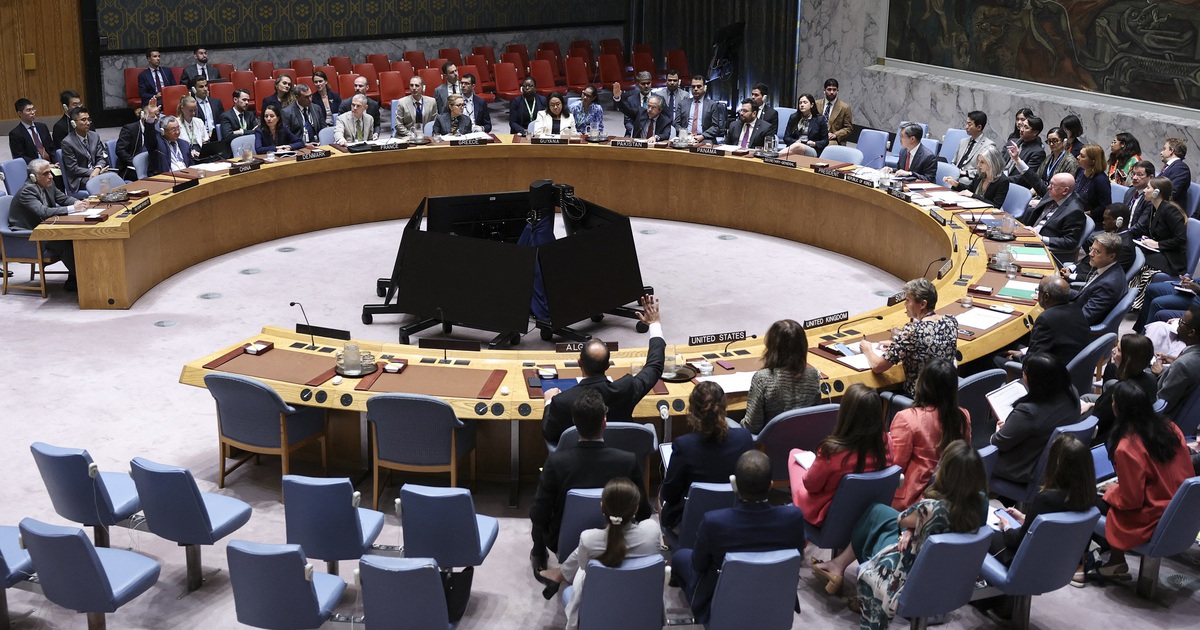 Nga cảnh b&aacute;o sau khi Hội đồng Bảo an bỏ phiếu t&aacute;i &aacute;p đặt cấm vận Iran