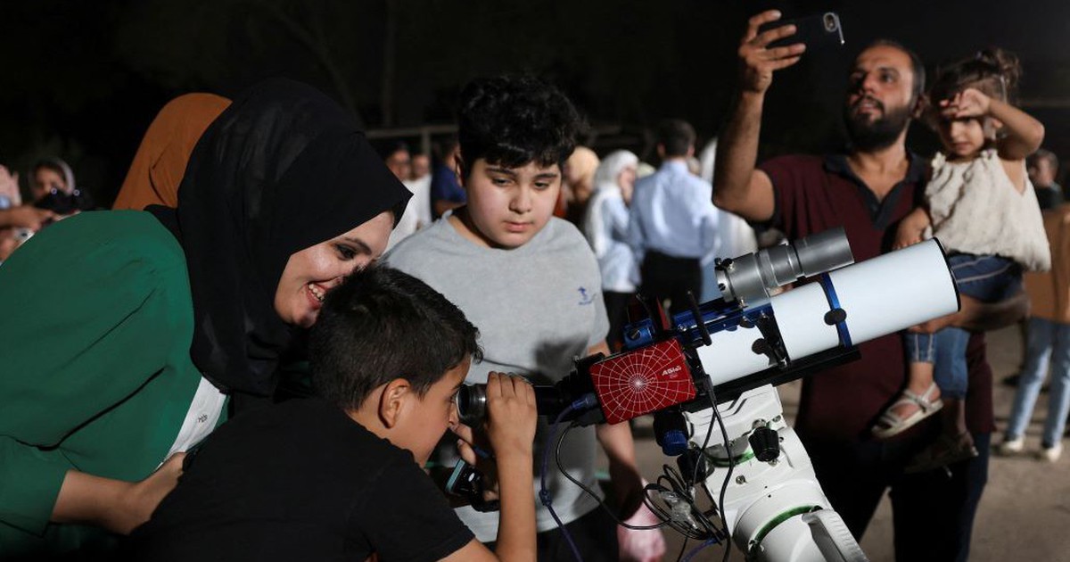 Sự kiện thi&ecirc;n văn hiếm &#039;c&aacute;c h&agrave;nh tinh thẳng h&agrave;ng&#039; dịp thu ph&acirc;n