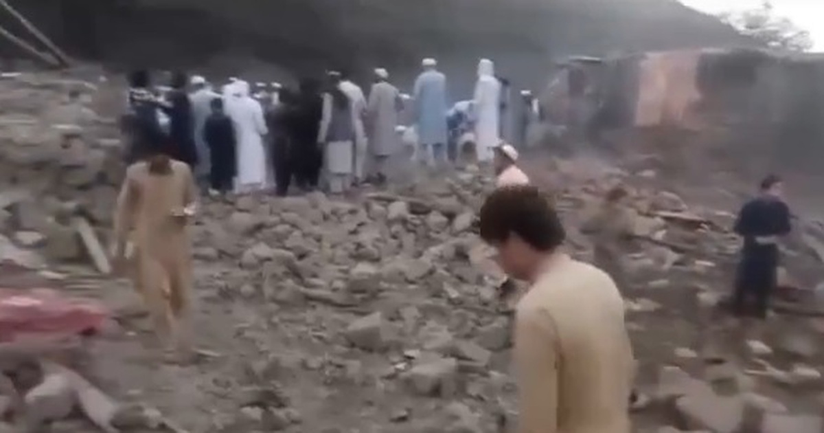 Tỉnh Pakistan gi&aacute;p Afghanistan bị n&eacute;m bom, &iacute;t nhất 30 người chết?