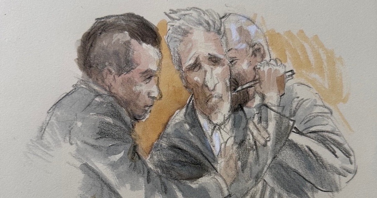 Kẻ mưu s&aacute;t &ocirc;ng Trump cố gắng tự s&aacute;t tại t&ograve;a sau khi bị kết tội