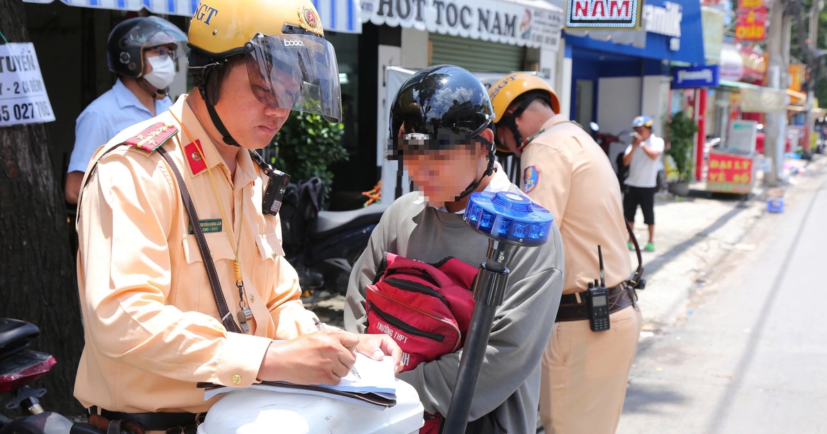 Học sinh, sinh vi&ecirc;n vi phạm giao th&ocirc;ng: CSGT TP.HCM th&ocirc;ng b&aacute;o về trường