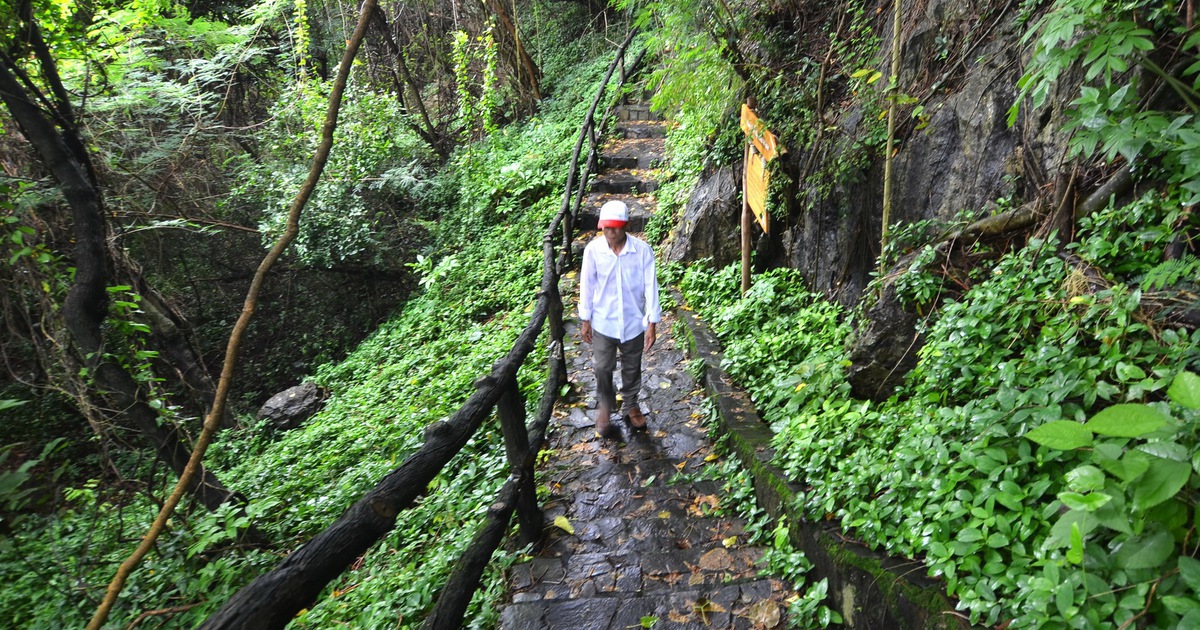 Hà Tiên thập cảnh: Cheo leo núi Đá Dựng