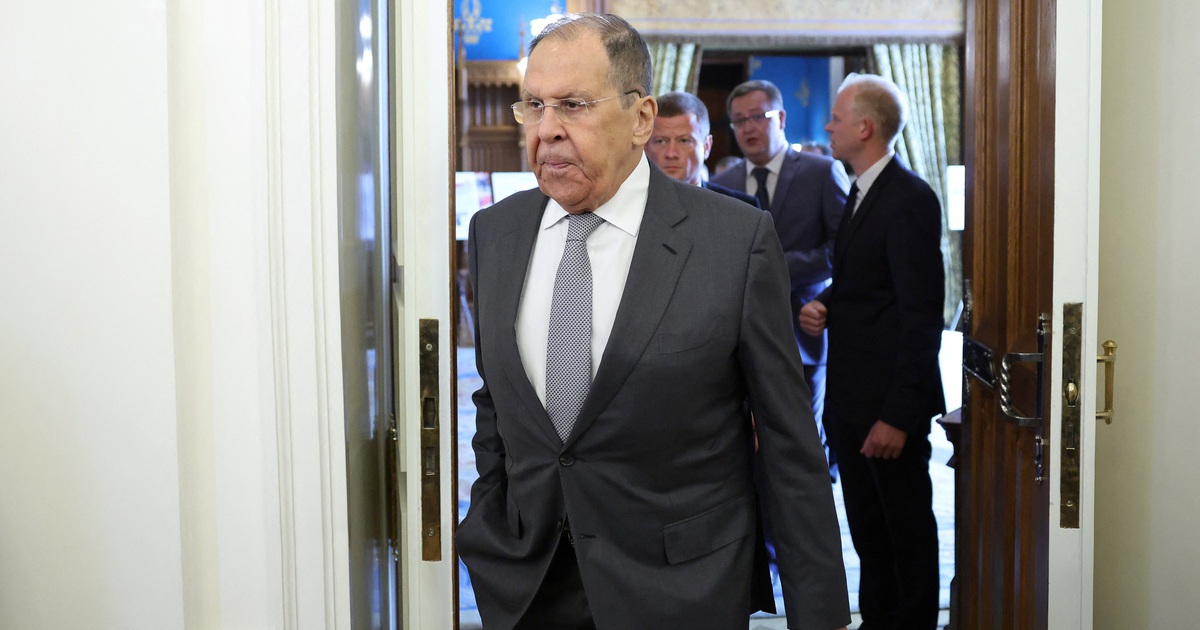 Khẩu chiến Nga với NATO v&agrave; EU