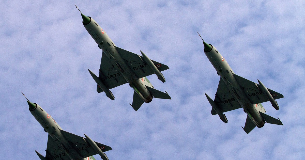 Ấn Độ ch&iacute;nh thức loại bi&ecirc;n to&agrave;n bộ ti&ecirc;m k&iacute;ch MiG-21