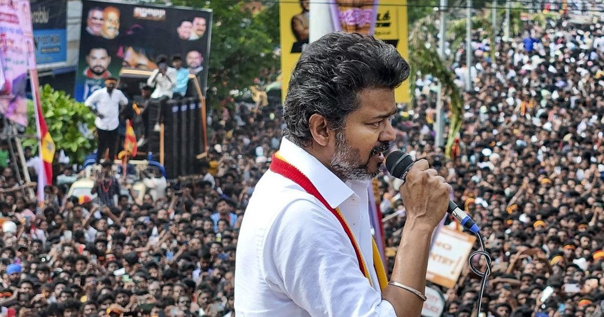 Giẫm đạp chết h&agrave;ng chục người tại buổi vận động ch&iacute;nh trị của nam diễn vi&ecirc;n Ấn Độ