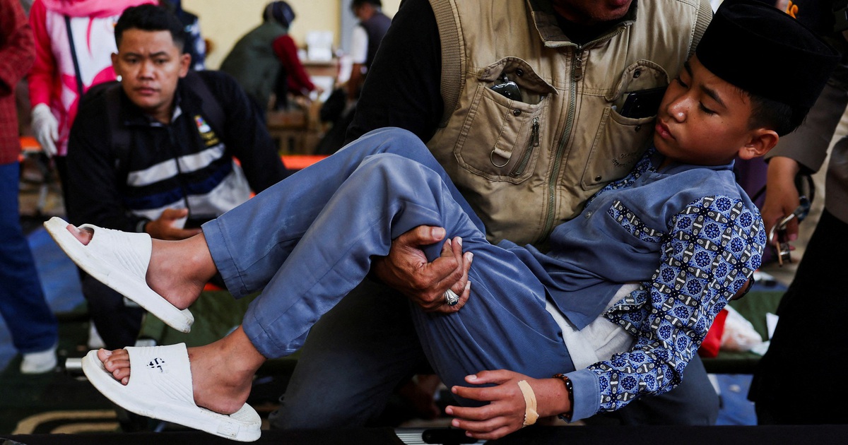 H&agrave;ng ng&agrave;n người ngộ độc sau c&aacute;c bữa ăn miễn ph&iacute;, Tổng thống Indonesia n&oacute;i g&igrave;?