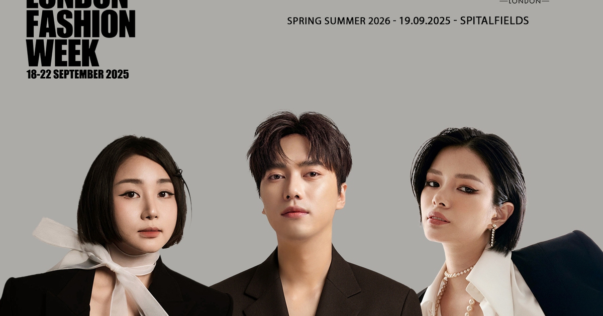 Thời trang Việt 'đổ bộ' sàn diễn quốc tế