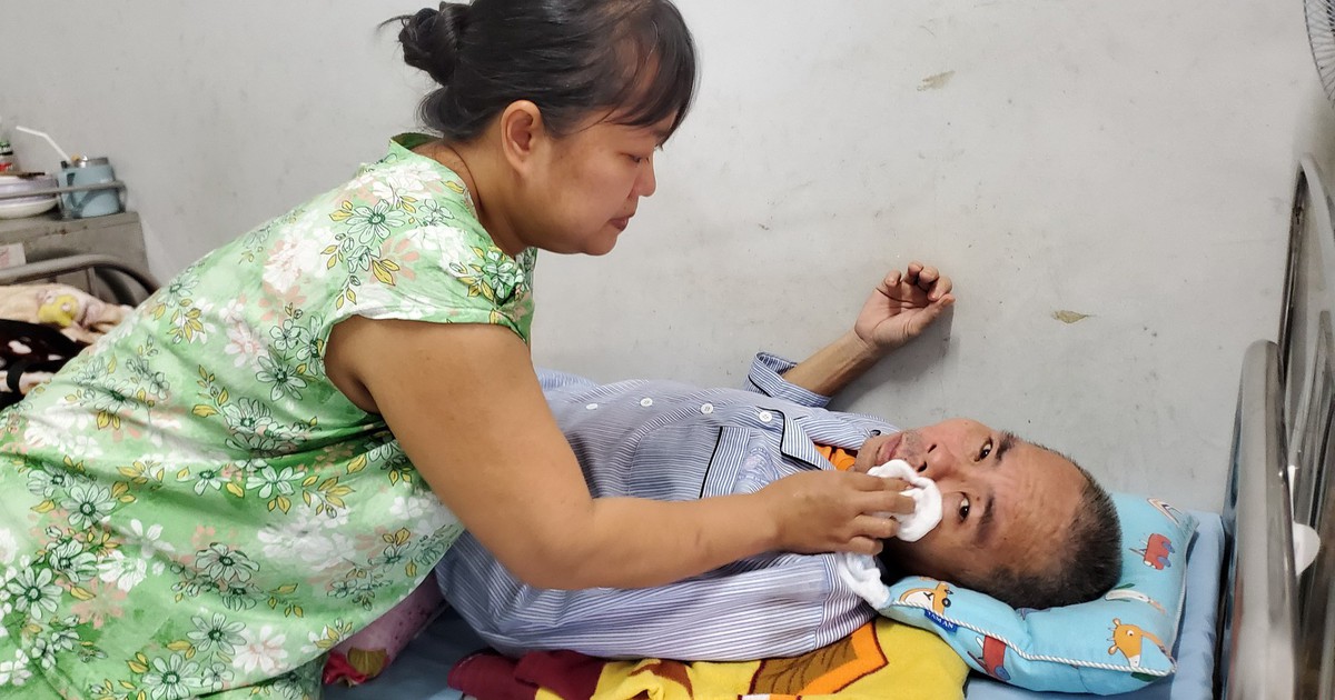 Gia cảnh xót xa của người phụ nữ có mẹ chồng và chồng bệnh liệt giường