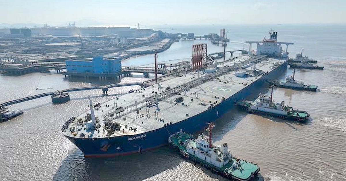 V&igrave; sao gi&aacute; dầu lao dốc bất chấp biến động to&agrave;n cầu ?