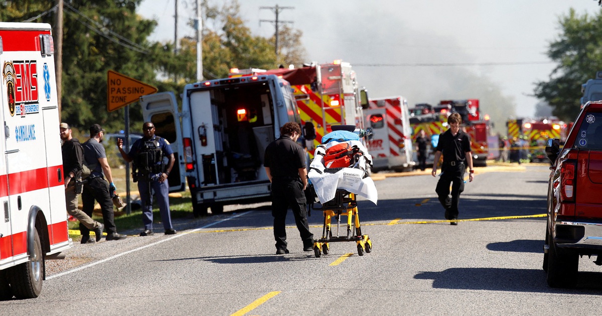 Xả s&uacute;ng h&agrave;ng loạt ở nh&agrave; thờ Mỹ