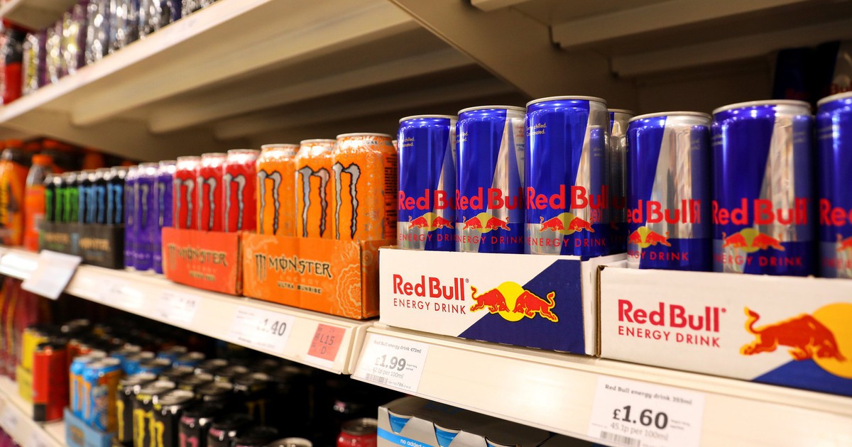 Anh sẽ cấm người dưới 16 tuổi mua nước tăng lực