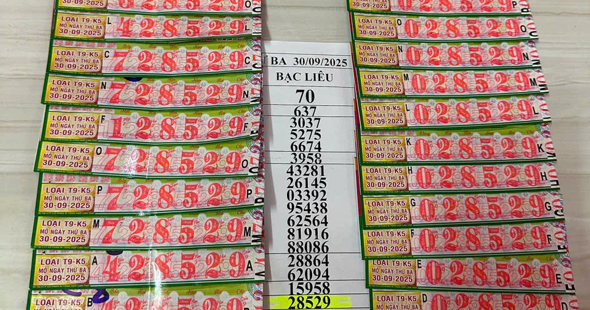 H&agrave;ng loạt v&eacute; tr&uacute;ng xổ số miền Nam đ&agrave;i Bạc Li&ecirc;u, C&agrave; Mau được đổi thưởng