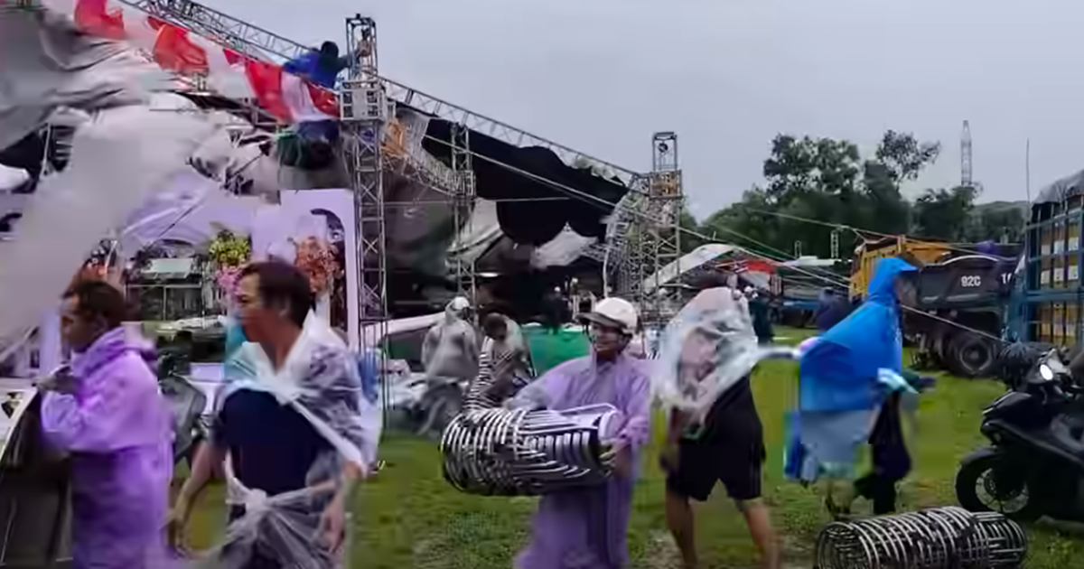 H&agrave;ng x&oacute;m chung tay di dời rạp cưới, 80 m&acirc;m cỗ gi&uacute;p ch&uacute; rể kịp giờ l&agrave;m lễ