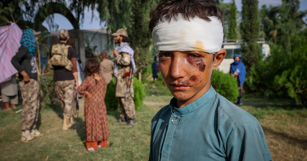 Động đất kinh ho&agrave;ng ở Afghanistan: Số người chết vượt 2.200