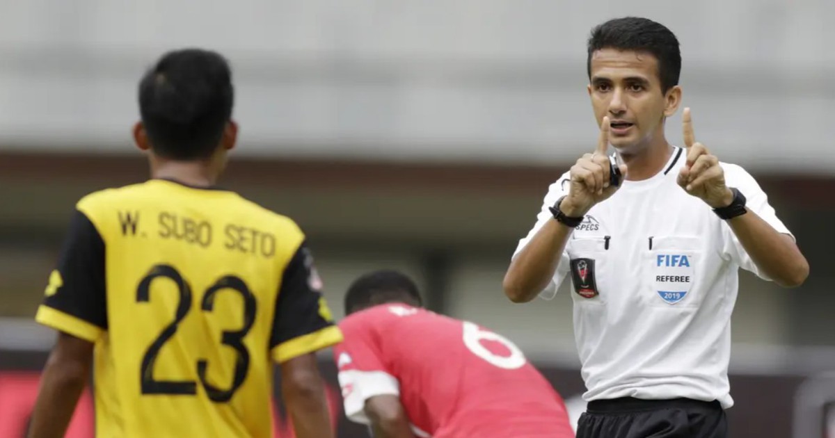 Trọng tài Indonesia bắt trận 'chung kết' bảng của U.23 Việt Nam - Yemen: Vua thẻ đỏ