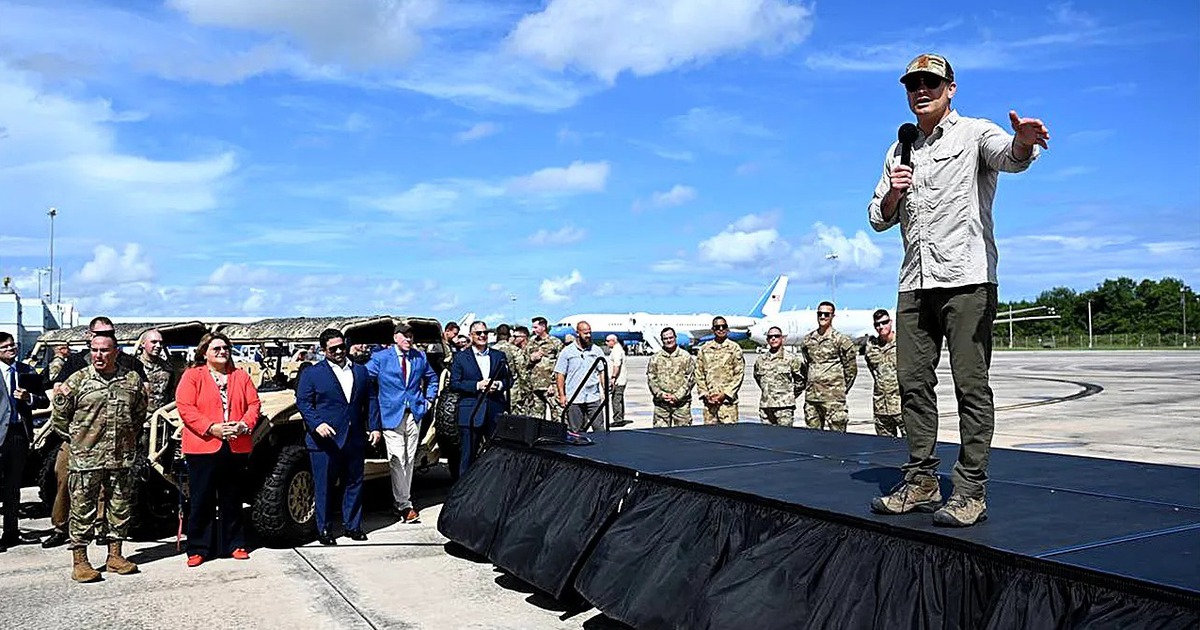 Bộ trưởng Quốc ph&ograve;ng Mỹ bất ngờ đến Puerto Rico giữa căng thẳng với Venezuela
