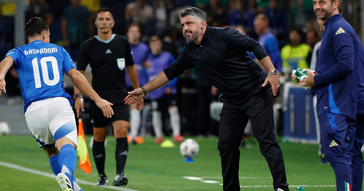 Azzurri quá kỳ lạ dưới thời HLV Gattuso