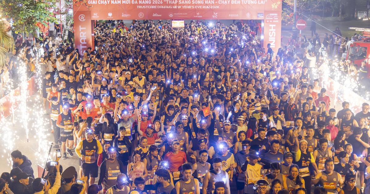 Chạy bộ xuyên giao thừa đánh dấu lần đầu tiên có giải chạy đêm quy mô lớn