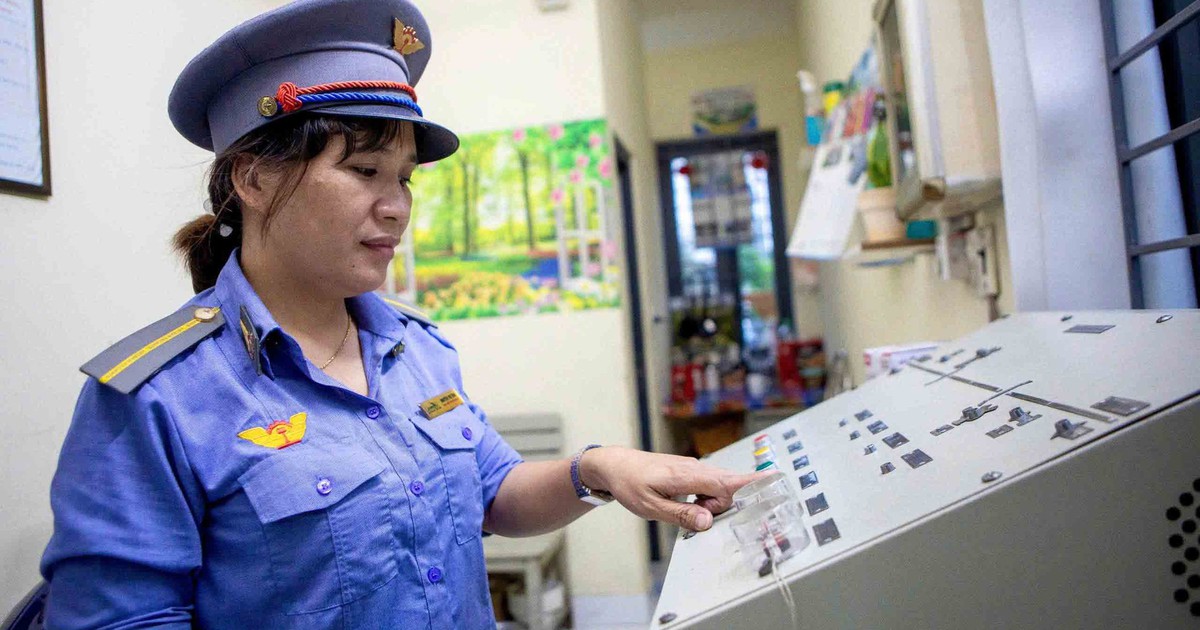 Gác tàu giữa lòng TP.HCM: Đón giao thừa bên gác chắn