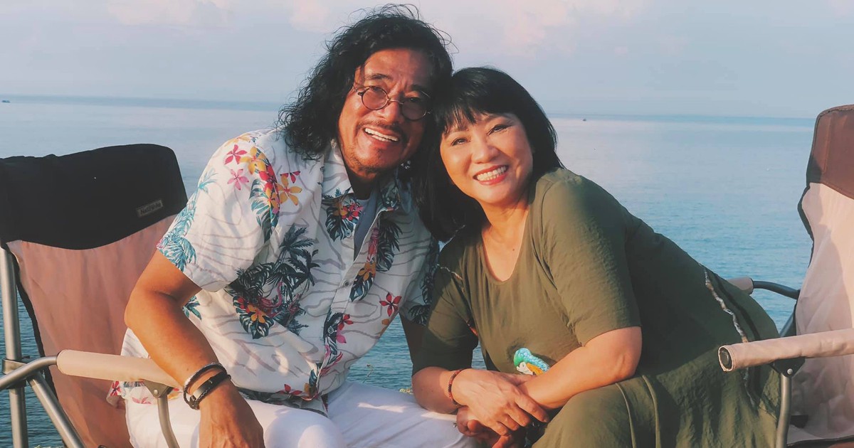 Khắc Triệu được Cẩm Vân và con gái động viên để 'làm ca sĩ' ở tuổi U.70