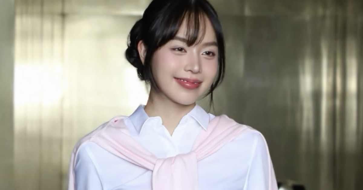 Diện áo sơ mi trắng tinh giản nhưng luôn ghi điểm thanh lịch