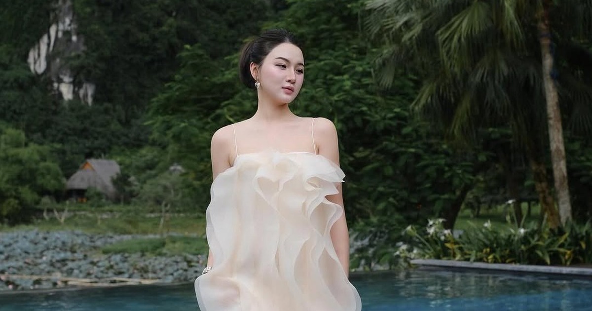 Trang phục vải tuyn bồng bềnh, tạo vẻ kiêu sa cho người mặc