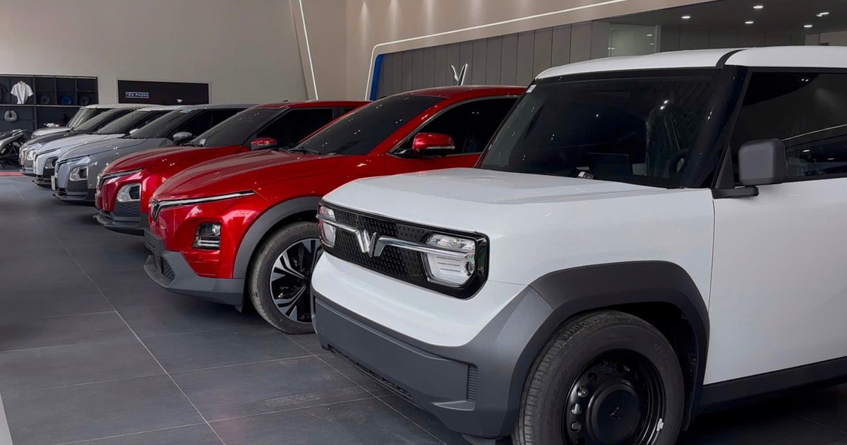 Ô tô điện ngày càng được ưa chuộng tại Việt Nam, VinFast sắm vai tiên phong