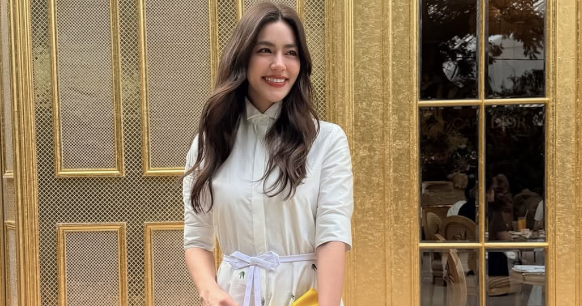 Đầm sơ mi mang đến diện mạo trang nhã cho quý cô công sở