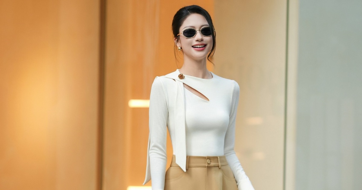 Chân váy dáng dài: Vẻ đẹp dịu dàng theo từng bước chân