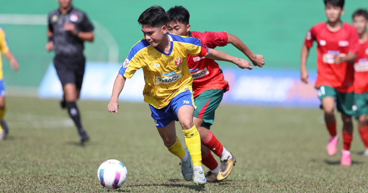 ĐH Duy Tân 1-0 ĐH Huế: Cựu vô địch bất ngờ 'sa lầy'