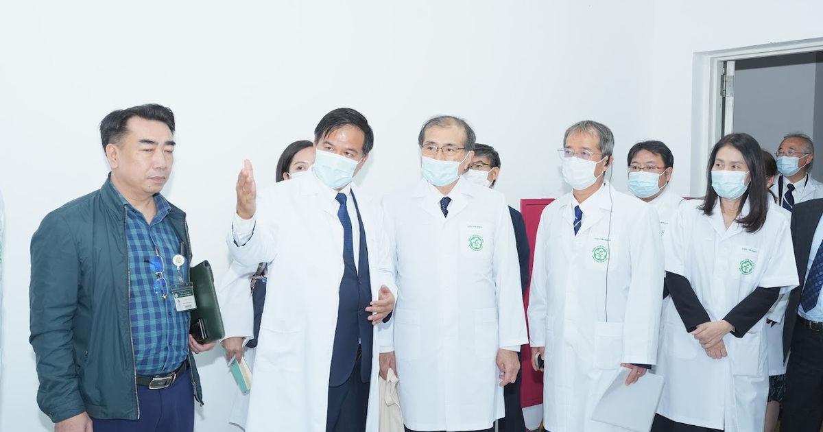 Chuyên gia Nhật Bản hội chẩn ca bệnh khó tại Bệnh viện Bạch Mai