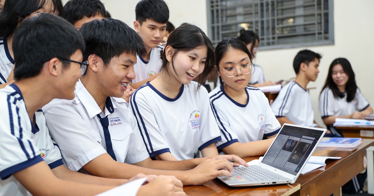 Điểm thi ngoại ngữ tốt nghiệp THPT 2021 - 2025: Cần đổi cách đối sánh