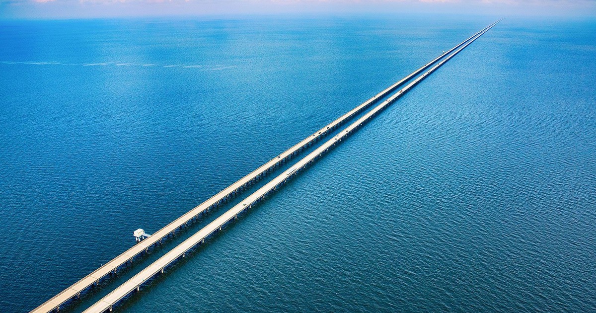 Cây cầu đáng sợ nhất hành tinh, cảm giác như 'đang lái xe đến tận cùng thế giới'