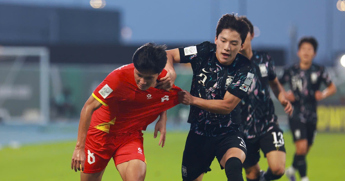 HLV Lee Min-sung cay đắng: 'U.23 Việt Nam thiếu người vẫn thắng, Hàn Quốc không bình tĩnh và mắc quá nhiều lỗi’