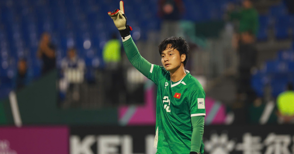 Người hùng Cao Văn Bình: Khiến U.23 Hàn Quốc ‘khóc ròng’, tài năng chẳng kém Trung Kiên