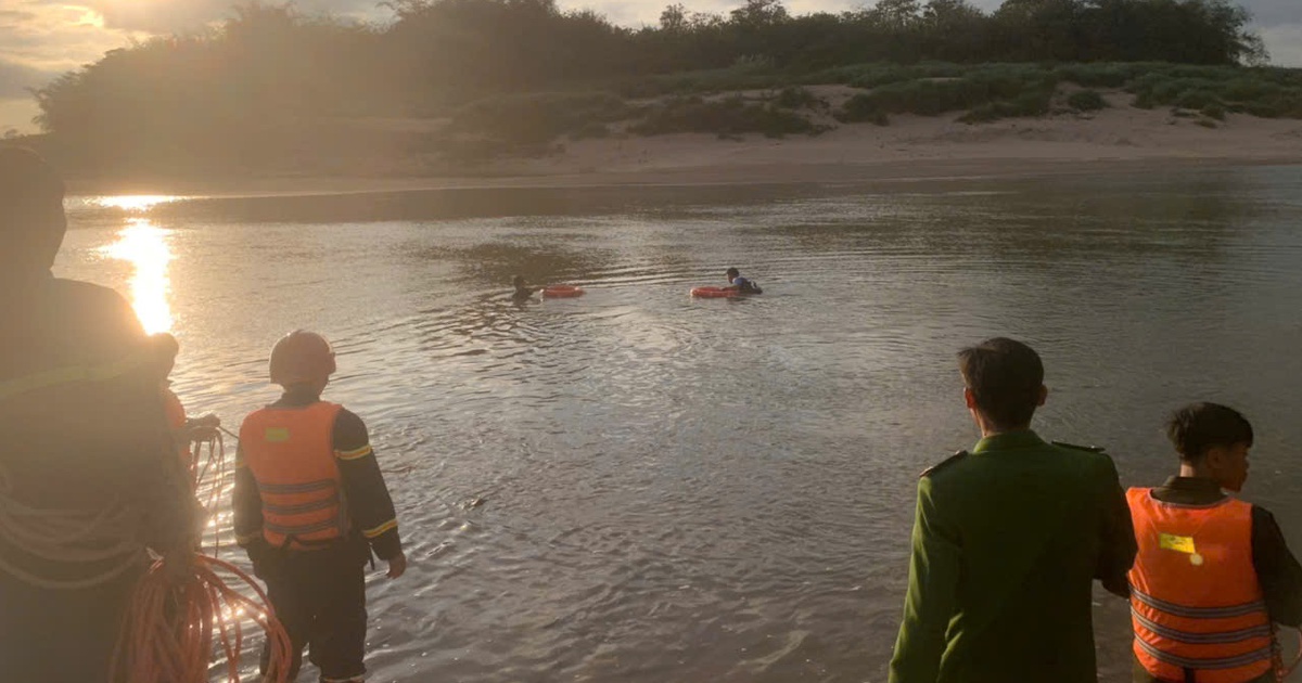 Quảng Trị: Tìm kiếm học sinh lớp 6 nghi bị đuối nước ở sông Sê Pôn