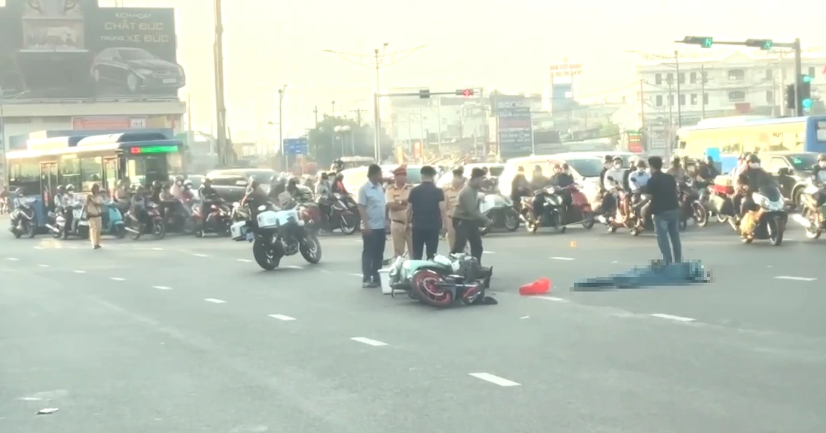 Tai nạn xe máy, cửa ngõ vào trung tâm TP.HCM kẹt xe nghiêm trọng