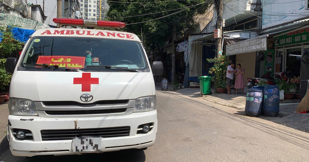 TP.HCM: Phát hiện nam thanh niên tử vong trước cửa phòng trọ bạn gái