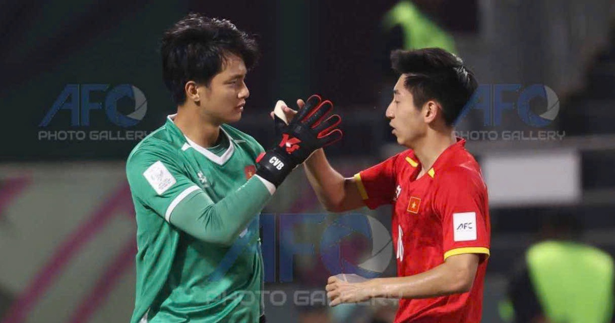 Bất ngờ Nhật Minh, chàng trai trầm lặng nhưng bền bỉ nhất U.23 Việt Nam