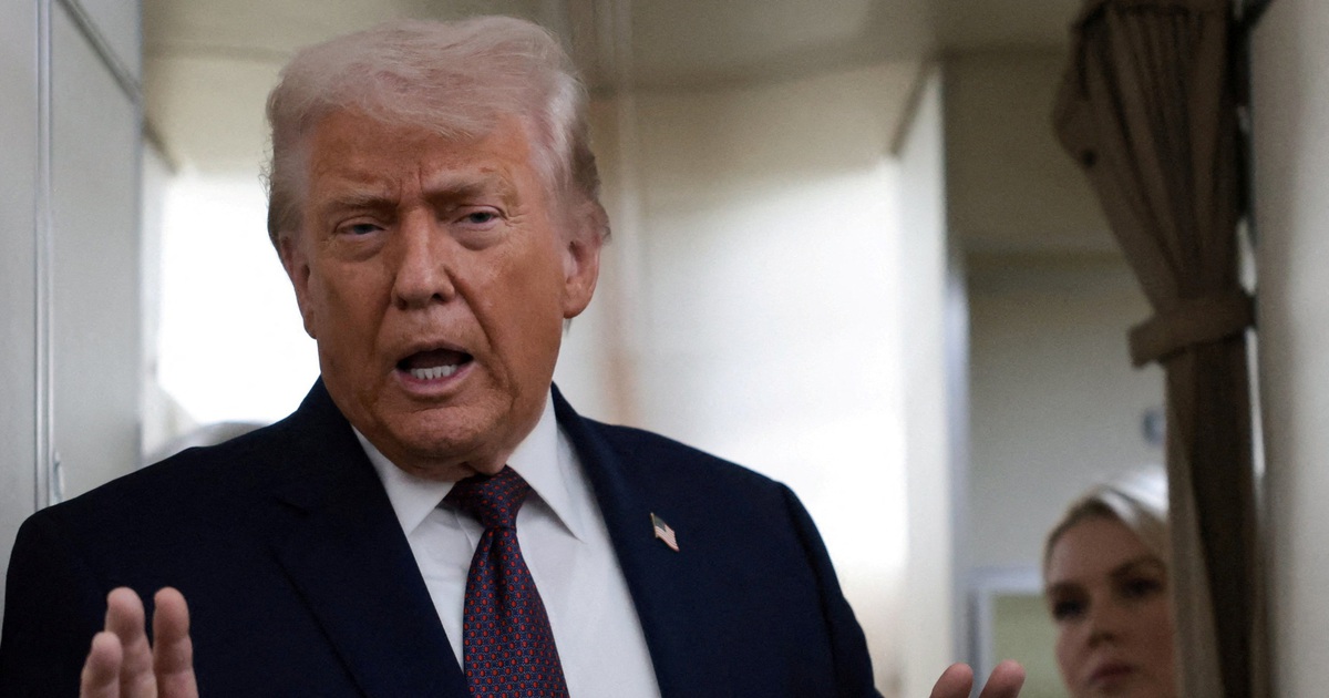 Ông Trump bất ngờ tuyên bố áp thuế 25% đối với hàng nhập khẩu từ Hàn Quốc