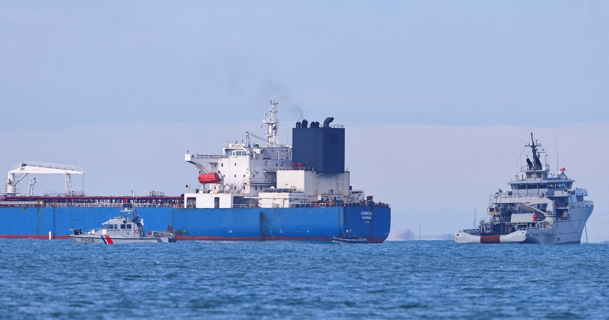 Pháp bắt thuyền trưởng Ấn Độ nghi liên quan 'hạm đội ngầm' Nga