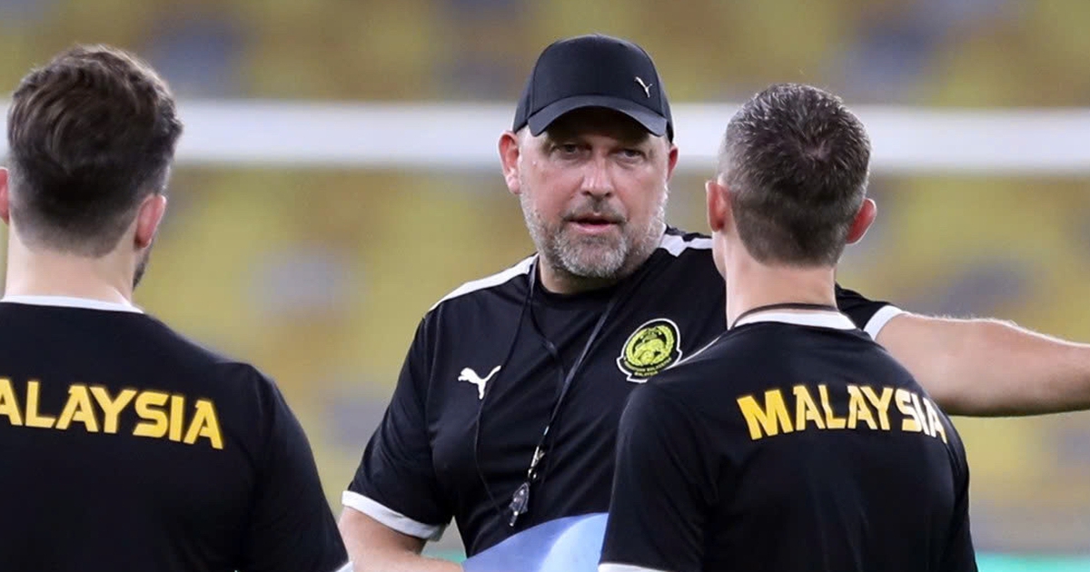 Hai cộng sự thân tín của HLV đội tuyển Malaysia bất ngờ chia tay trước cuộc tái đấu Việt Nam