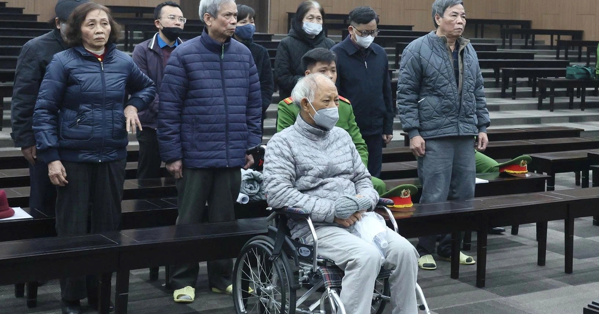 Cựu sếp VICEM khai gì về việc nhận hơn 3 tỉ đồng tiền 'bôi trơn'?