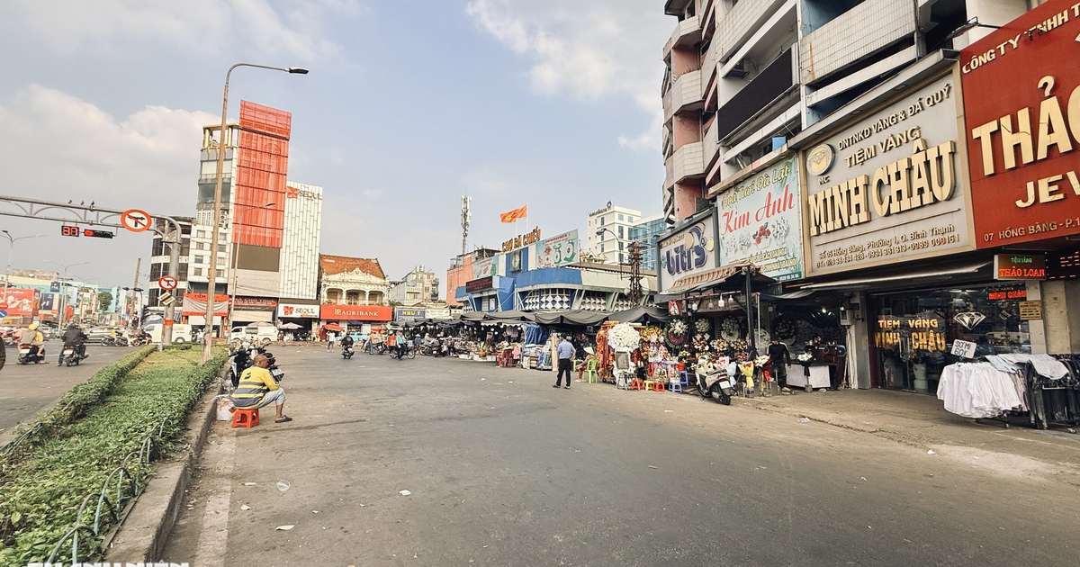 Chợ Bà Chiểu 'lột xác': Vỉa hè, lòng đường rộng thênh thang, người dân ngỡ ngàng