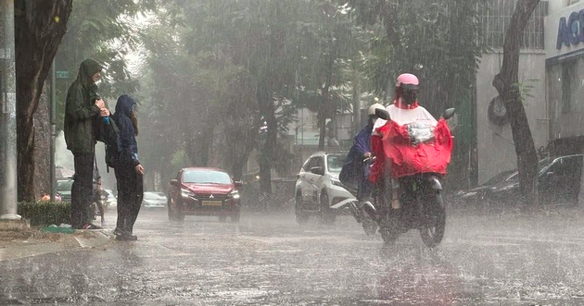 5 tỉnh miền Trung sắp có mưa lớn, miền Bắc đang ấm lên