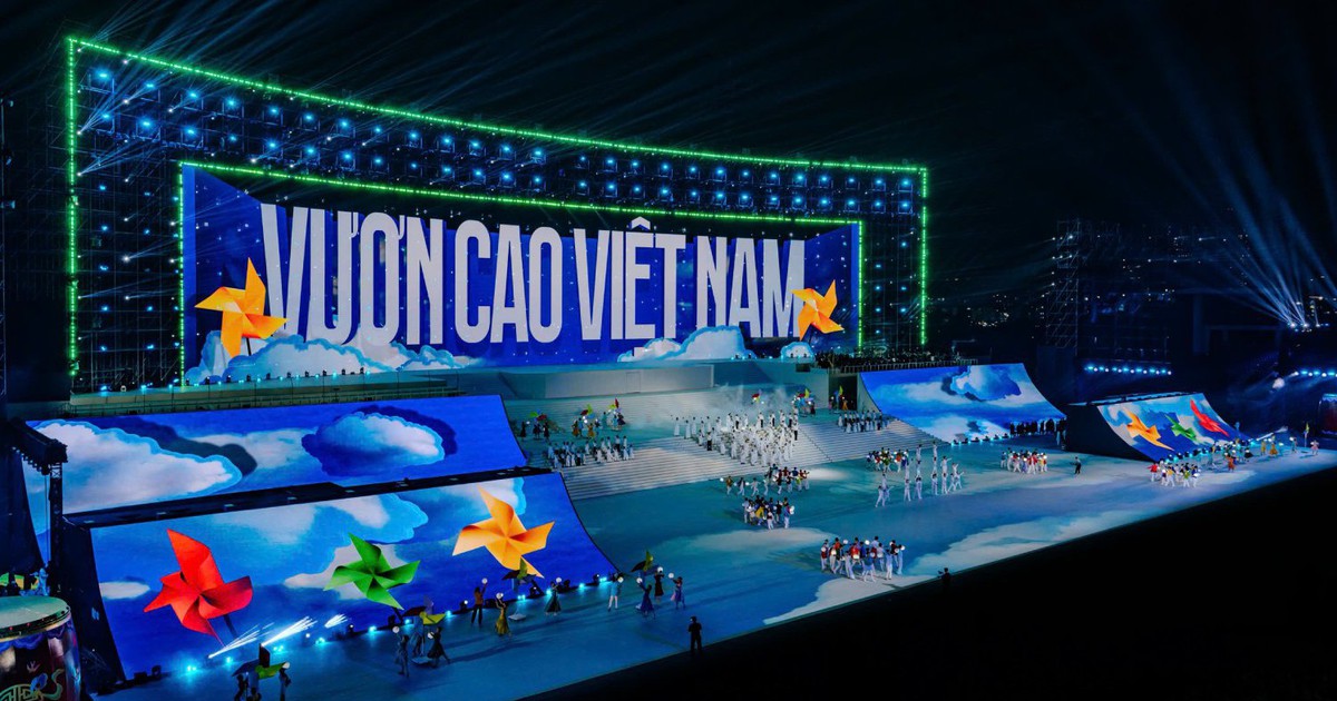 Những hình ảnh hoành tráng của chương trình nghệ thuật đặc biệt thu hút 20 ngàn khán giả