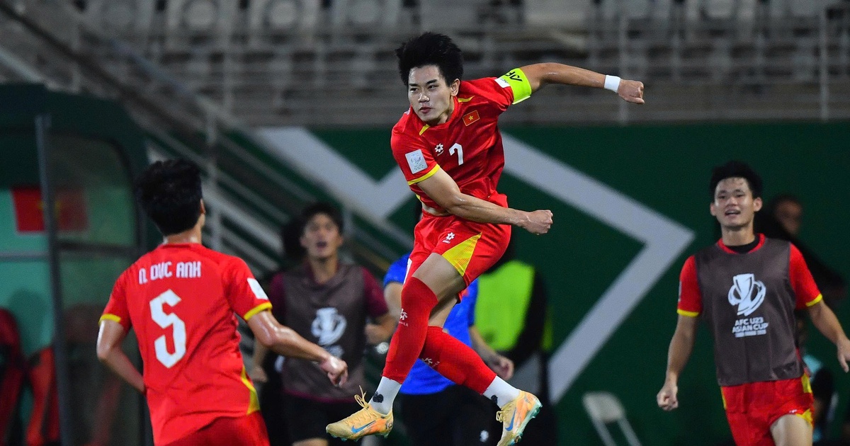 Truyền thông khu vực: Đình Bắc là ‘ngọc quý’, nhưng phải giữ đôi chân trên mặt đất